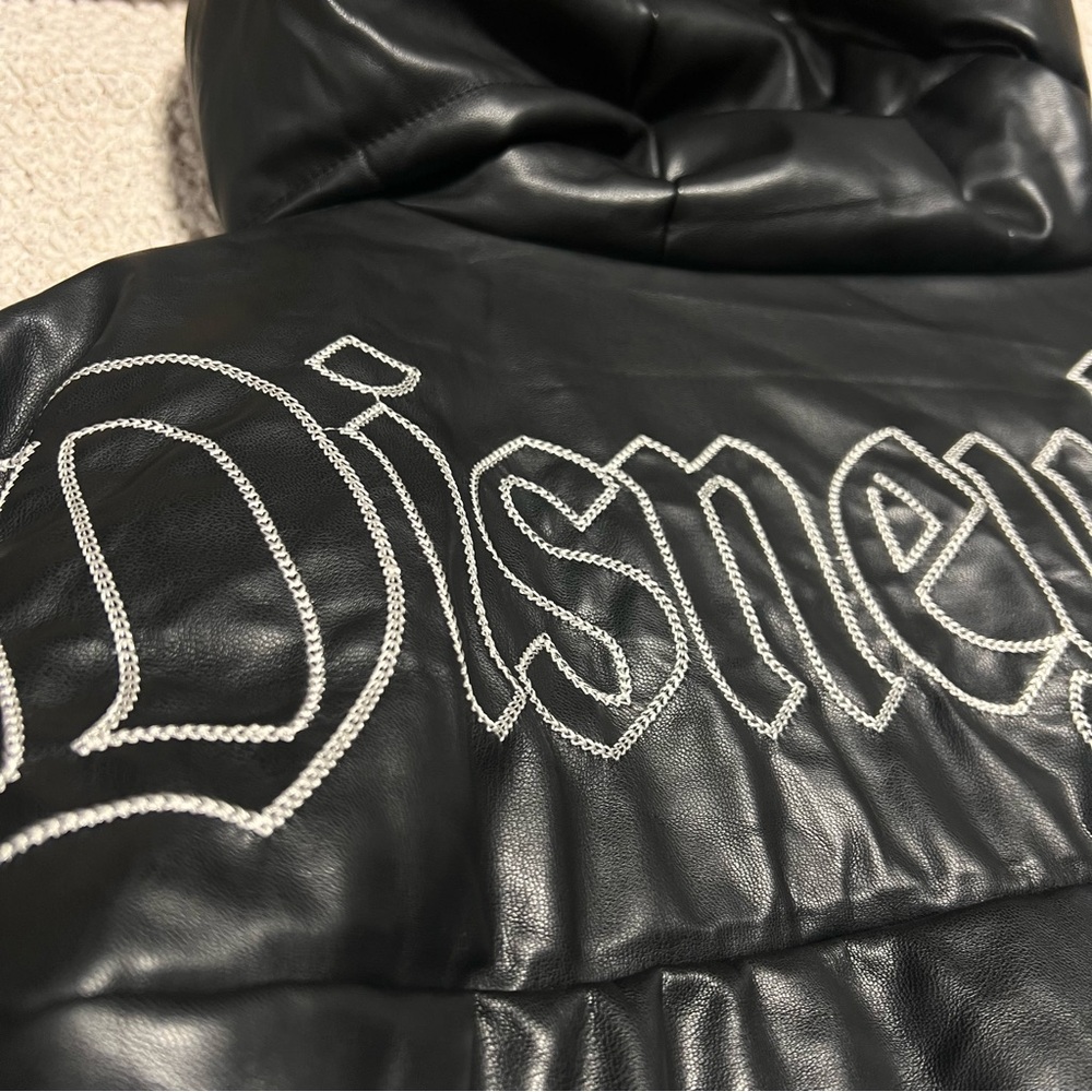 Disneyland Puffer Jacket Black Hood Hooded Embroidered Castle Faux Leather Sz XL - Picture 5 of 6
